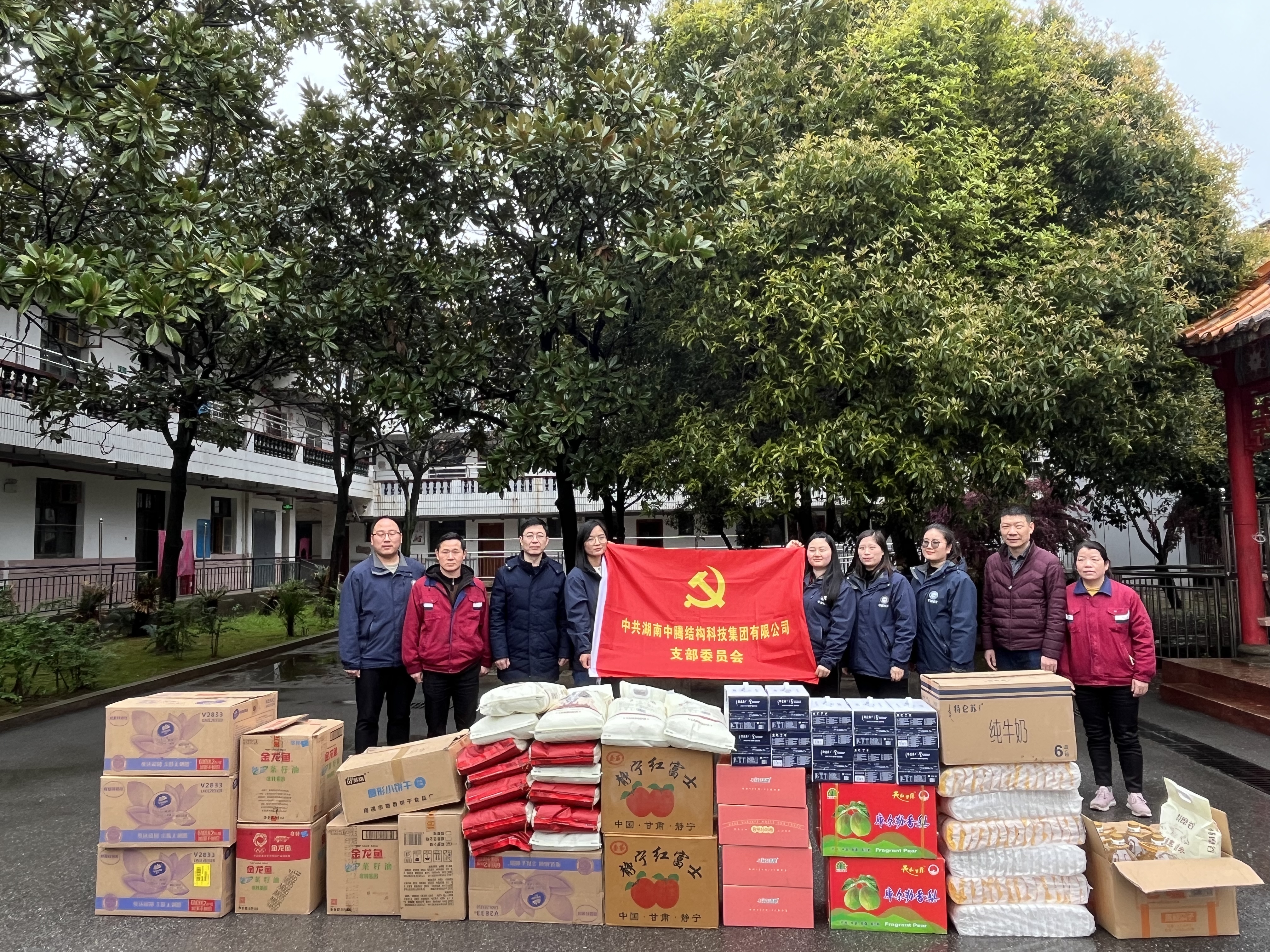 傳承中華美德，弘揚(yáng)敬老文化